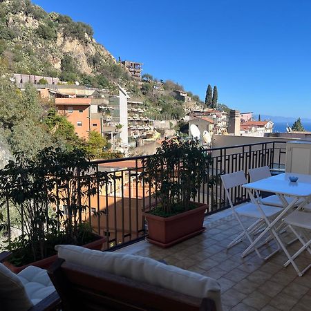 Апартаменты La Casa Di Andrea Таормина Экстерьер фото